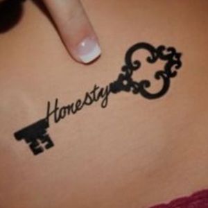 Meet your Posher, Esther